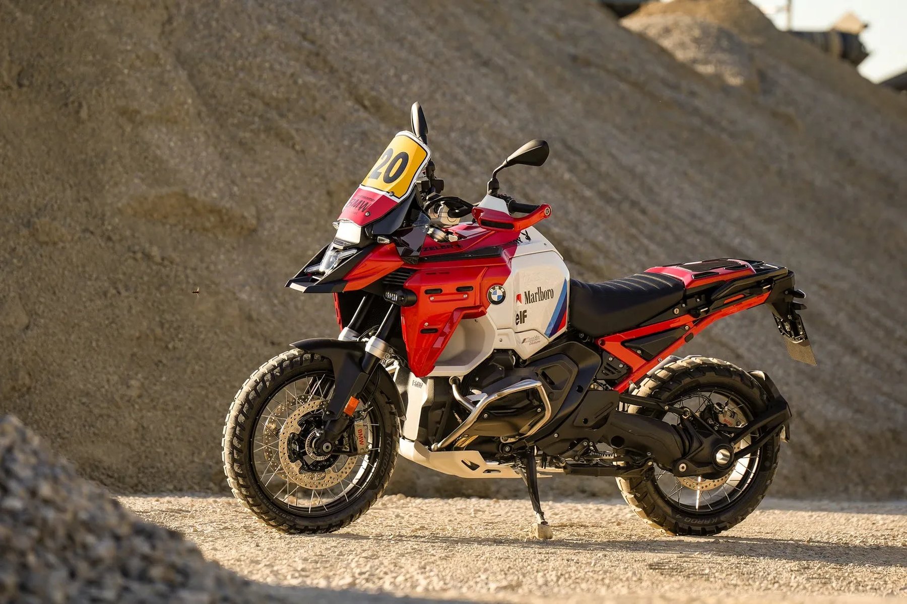 --BMW_R_1300_GS_Adventure_Martin_Edition_Rallye_Dakar_1_SC-Project_Rally-X_Auspuff.jpg